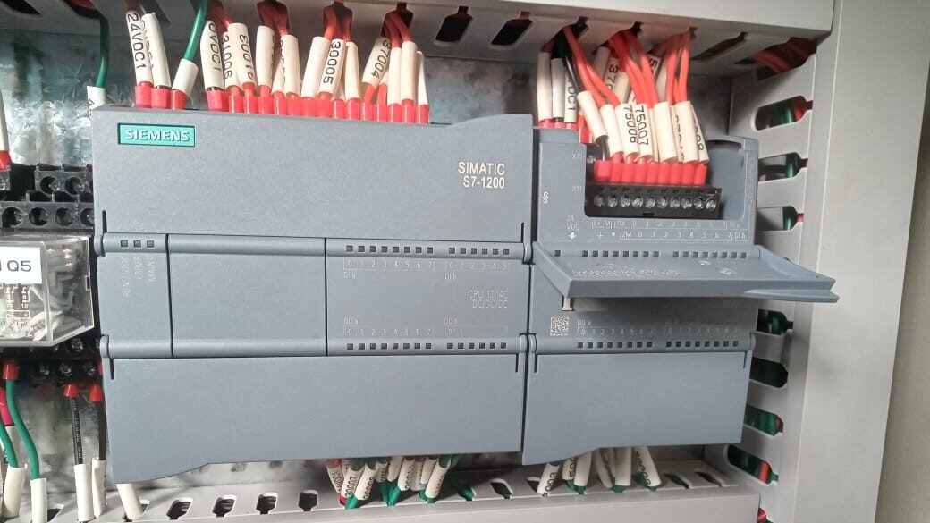 PLC simatic s7-1200