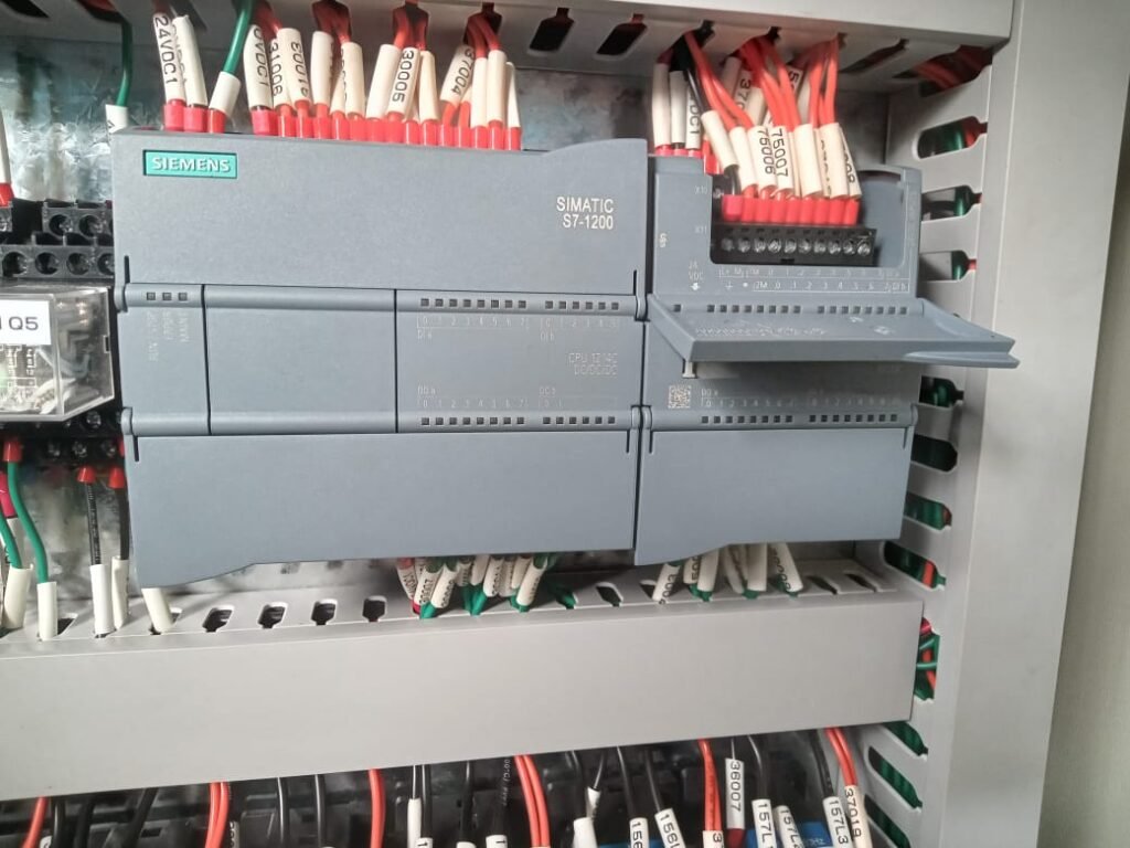 Siemens S7-1200 PLC